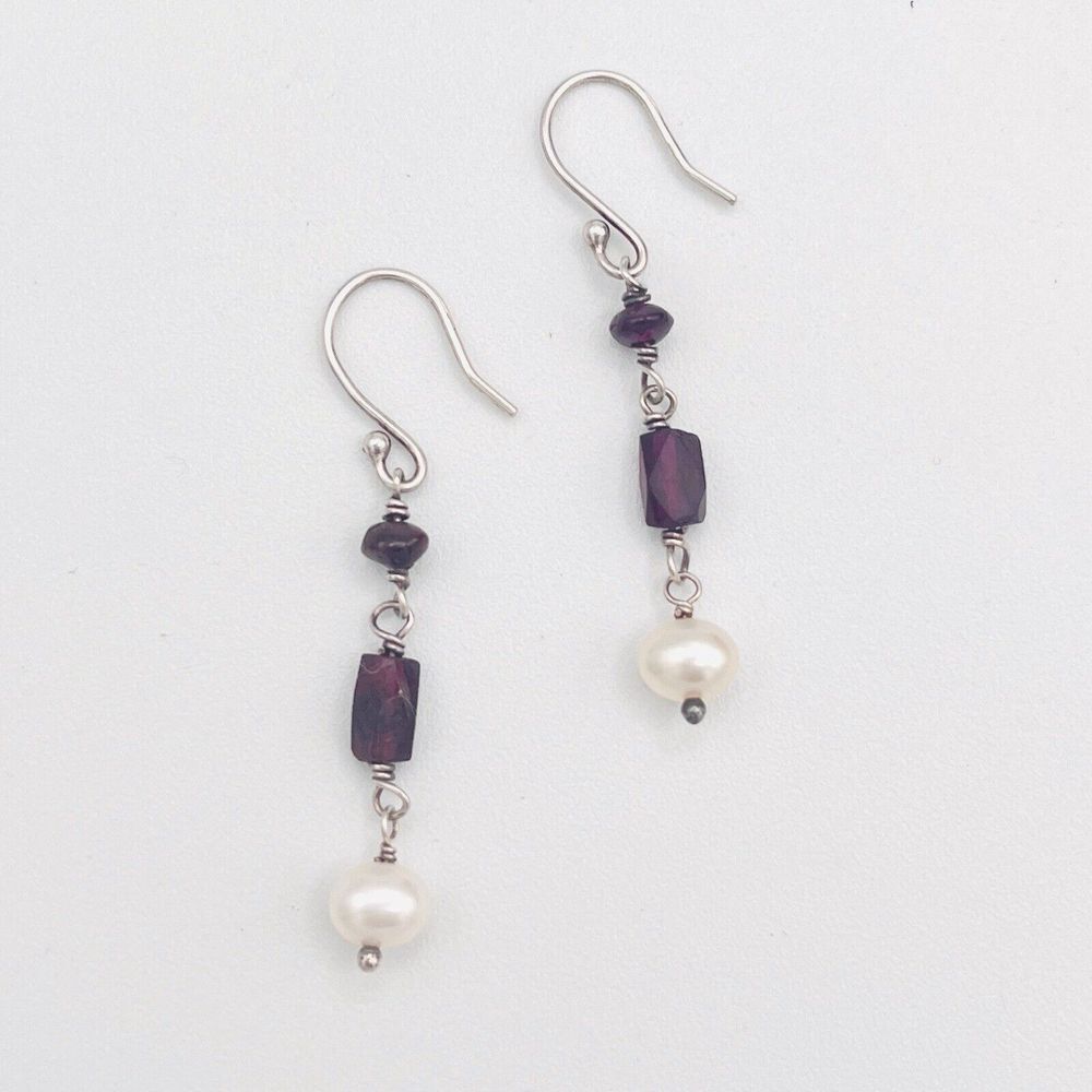 Novica Earrings Garnet Pearl 925‎ Sterling Silver India Dangle Drop